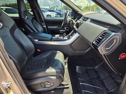 Used 2019 Land Rover Range Rover Sport SVR AWD/4WD image 15