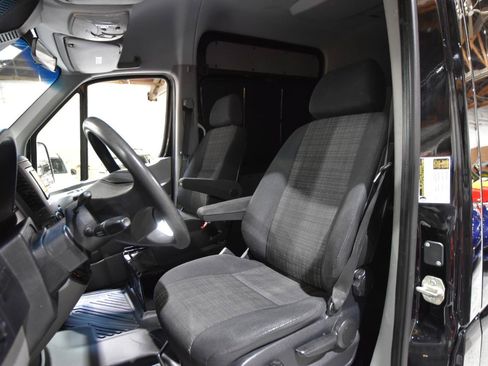 Used 2015 Mercedes-Benz Sprinter 3500 image 29