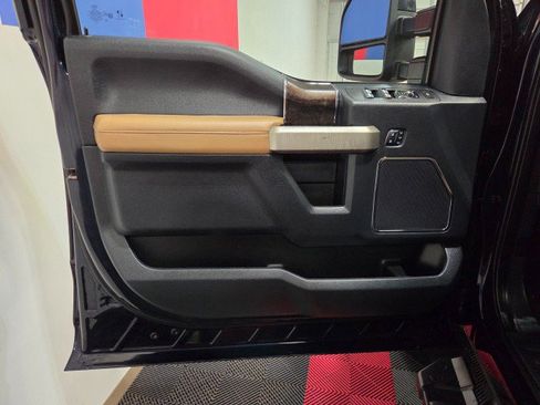 Used 2022 Ford F250 Lariat w/ Lariat Ultimate Package image 34