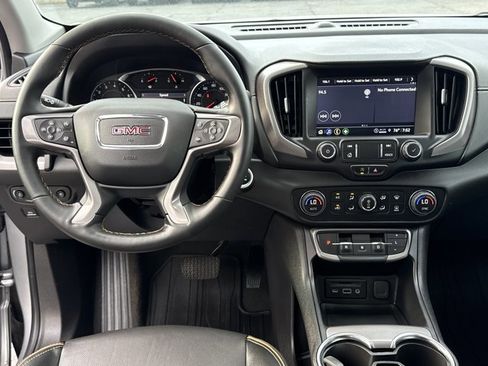 Used 2024 GMC Terrain AT4 AWD/4WD image 17