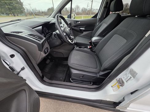 Used 2020 Ford Transit Connect XLT image 10