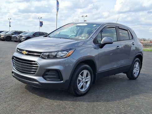 Used 2020 Chevrolet Trax LS w/ Tint and Cruise Package image 3