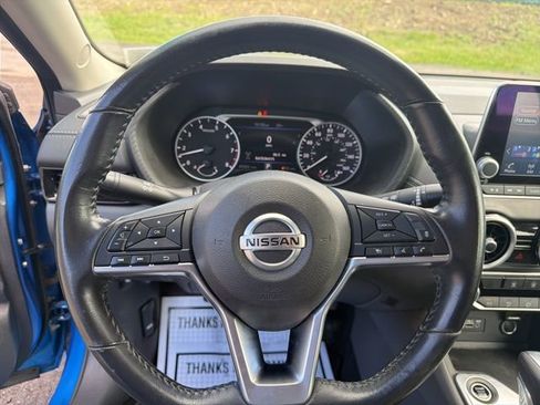 Used 2022 Nissan Sentra SV FWD image 12