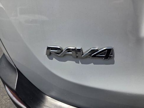 Used 2015 Toyota RAV4 XLE FWD image 8