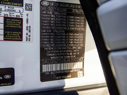 Used 2018 Land Rover Range Rover HSE image 29