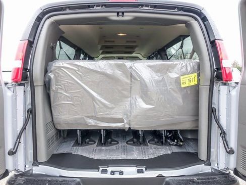 New 2025 Chevrolet Express 3500 LT w/ LT Preferred Equipment Group RWD image 12