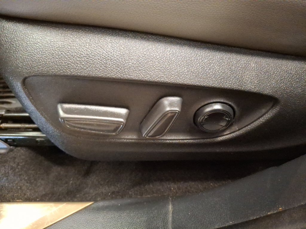Used 2023 Toyota Highlander Bronze Edition AWD/4WD image 19