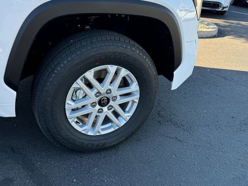 New 2026 Toyota Tundra SR5 image 7