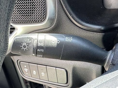 Used 2023 Kia Soul LX FWD image 27