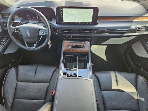 New 2025 Lincoln Aviator Black Label image 23