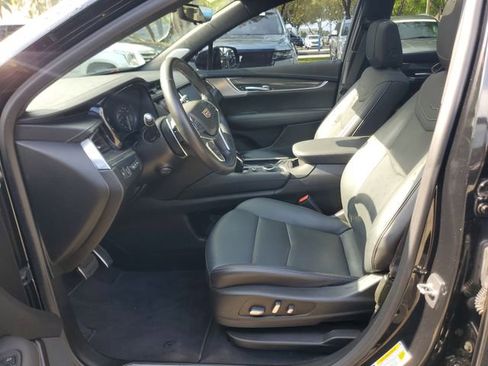 Certified 2023 Cadillac XT5 Sportv w/ Technology Package AWD/4WD image 17