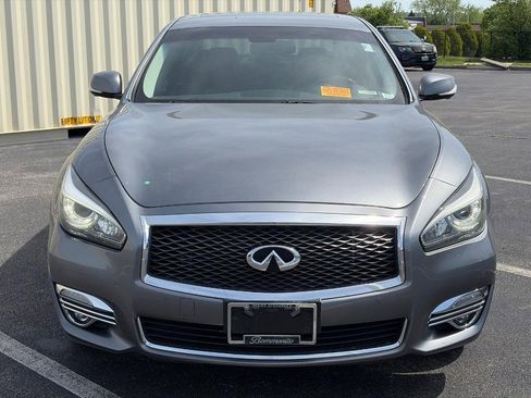Used 2017 INFINITI Q70 L 3.7 AWD/4WD image 2