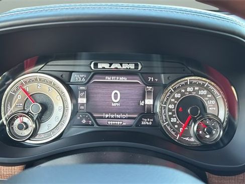 Used 2022 RAM 2500 Limited image 31