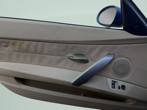 Used 2007 BMW Z4 3.0i image 44