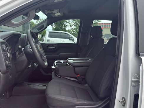Used 2023 Chevrolet Silverado 1500 W/T w/ WT Fleet Convenience Package AWD/4WD image 9