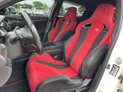 Certified 2018 Honda Civic Type R image 25