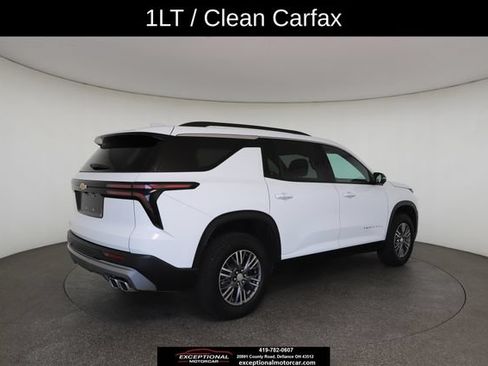 Used 2025 Chevrolet Traverse LT w/ Driver Confidence Package FWD image 19