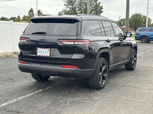Used 2023 Jeep Grand Cherokee L Laredo AWD/4WD image 4