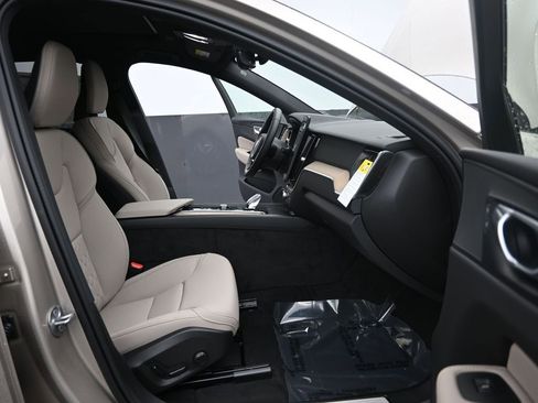 New 2026 Volvo XC60 T8 Plus w/ Protection Package Premier image 16