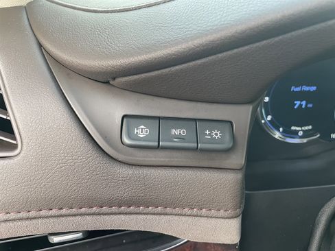 Used 2016 Cadillac Escalade ESV Luxury image 36