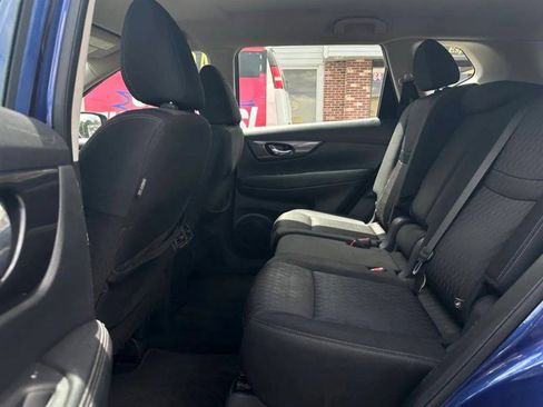 Used 2018 Nissan Rogue S image 20