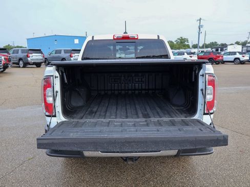 Used 2020 GMC Canyon SLE w/ Elevation Edition AWD/4WD image 5