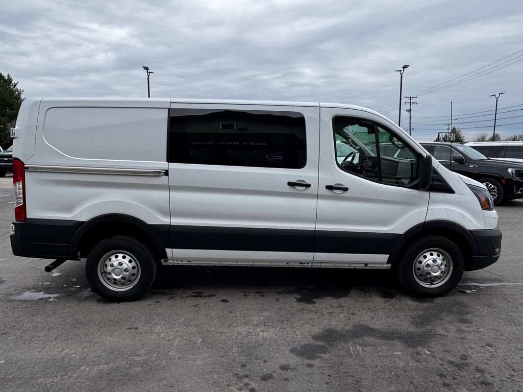Used 2024 Ford Transit 250 Low Roof AWD w/ Exterior Upgrade Package image 7