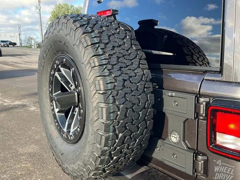 Used 2026 Jeep Wrangler Unlimited Sport image 7