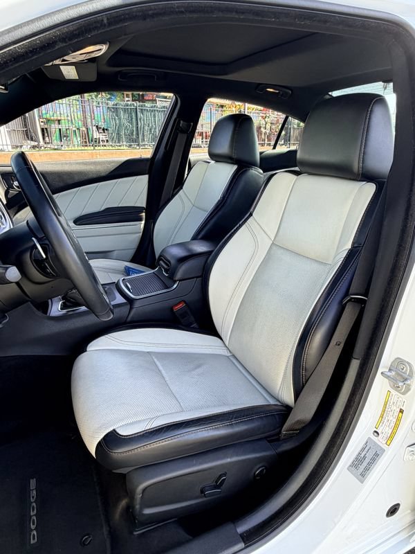 Used 2016 Dodge Charger R/T w/ Plus Group RWD image 20