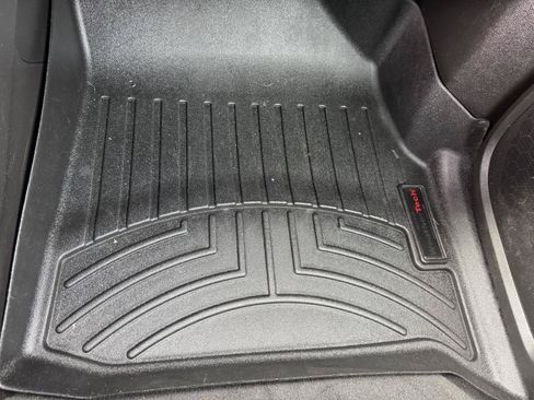 Used 2023 Chevrolet Traverse RS AWD/4WD image 36