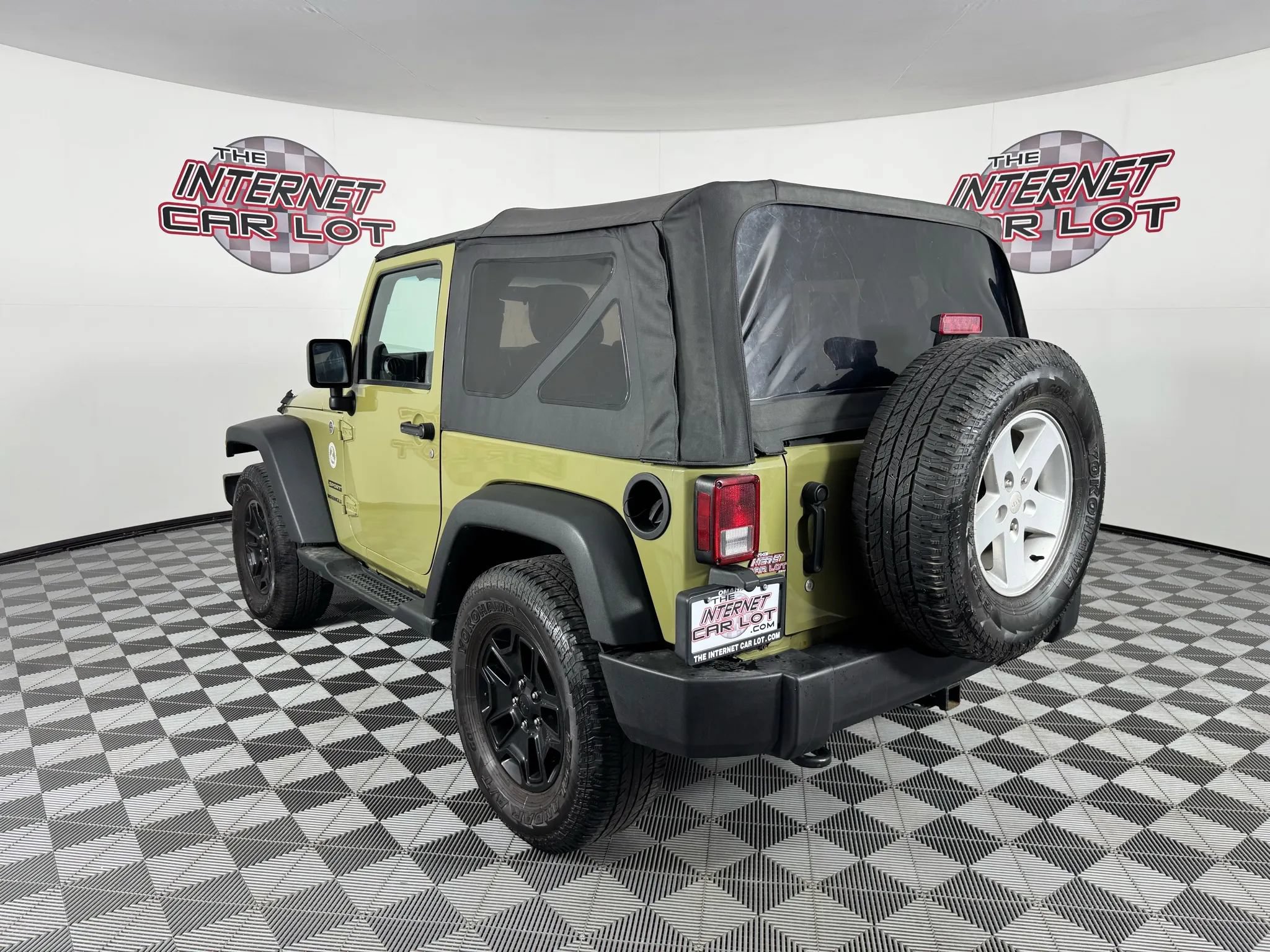 Used 2013 Jeep Wrangler Sport AWD/4WD image 5