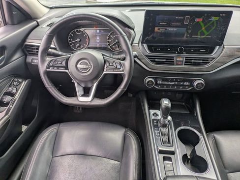 Used 2023 Nissan Altima 2.5 SL FWD image 19