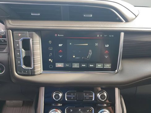 Certified 2023 GMC Yukon XL Denali AWD/4WD image 39