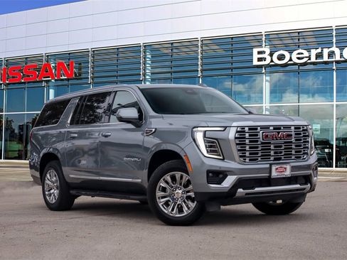 Used 2025 GMC Yukon XL Denali image 1