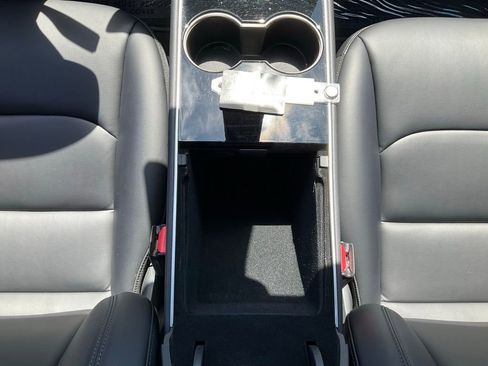 Used 2018 Tesla Model 3 Long Range image 45