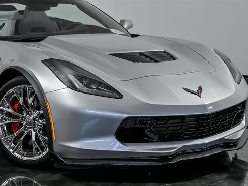 Used 2016 Chevrolet Corvette Z06 w/ 2LZ Preferred Equipment Group RWD image 2