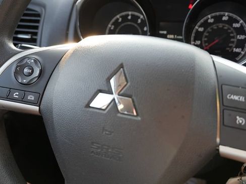 Used 2022 Mitsubishi Outlander Sport ES FWD image 41