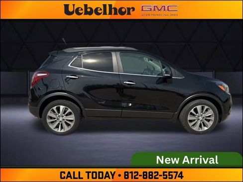 Used 2018 Buick Encore Preferred image 3