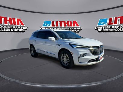 Used 2024 Buick Enclave Essence