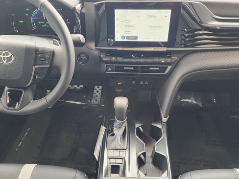 New 2026 Toyota Camry SE image 8