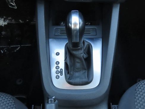 Used 2014 Volkswagen Jetta S image 20