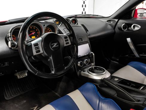 Used 2006 Nissan 350Z Enthusiast image 15