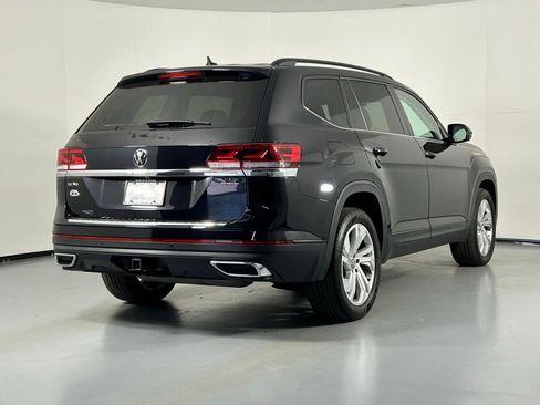 Used 2023 Volkswagen Atlas SE w/ Panoramic Sunroof Package AWD/4WD image 7