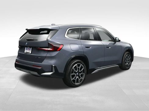 Used 2023 BMW X1 xDrive28i AWD/4WD image 5
