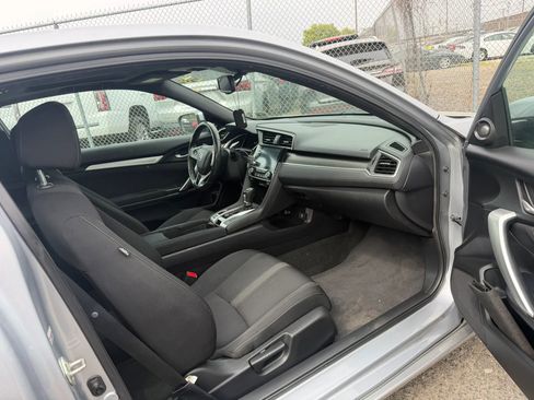 Used 2019 Honda Civic EX image 26