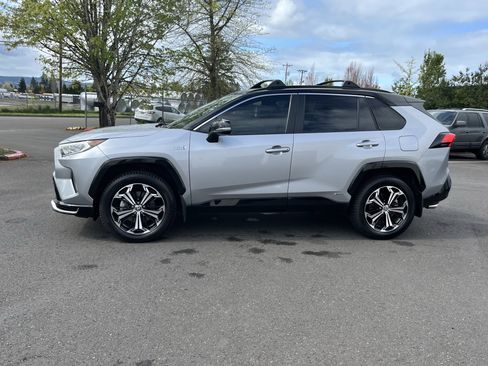 Used 2021 Toyota RAV4 XSE w/ Weather Package image 2