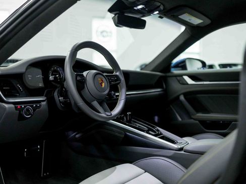 Used 2022 Porsche 911 Turbo S AWD/4WD image 2