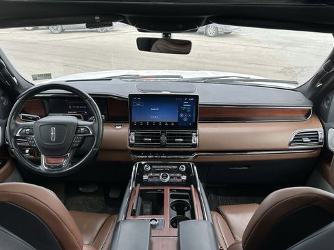 Used 2023 Lincoln Navigator L Reserve image 26