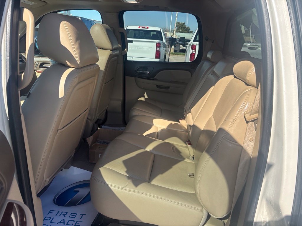 Used 2013 Chevrolet Avalanche LTZ AWD/4WD image 35