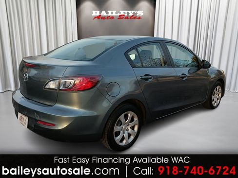Used 2013 MAZDA MAZDA3 i SV w/ Convenience Pkg image 4